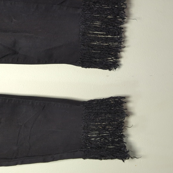 Judy Blue Cropped Jeans Black Fringe Hem Mid-Rise Stretch Women's Size 3 / 26" - Picture 7 of 8